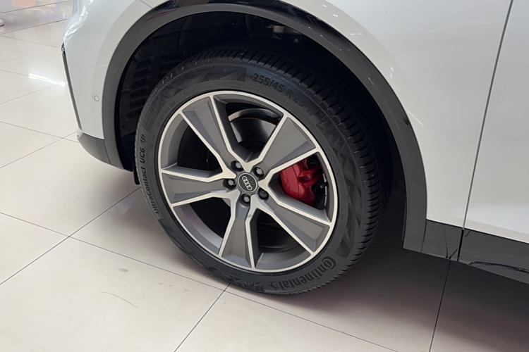 Audi Q5L Sportback 2024 car image #8