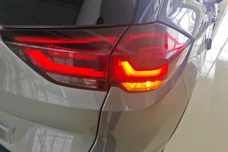 Chevrolet Orlando 2019 #8 Chevrolet Orlando 2019 car image #8