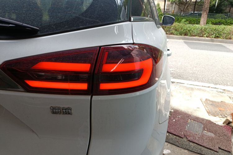 GEELY Boyue 2018 #8 GEELY Boyue 2018 immagine di auto #8