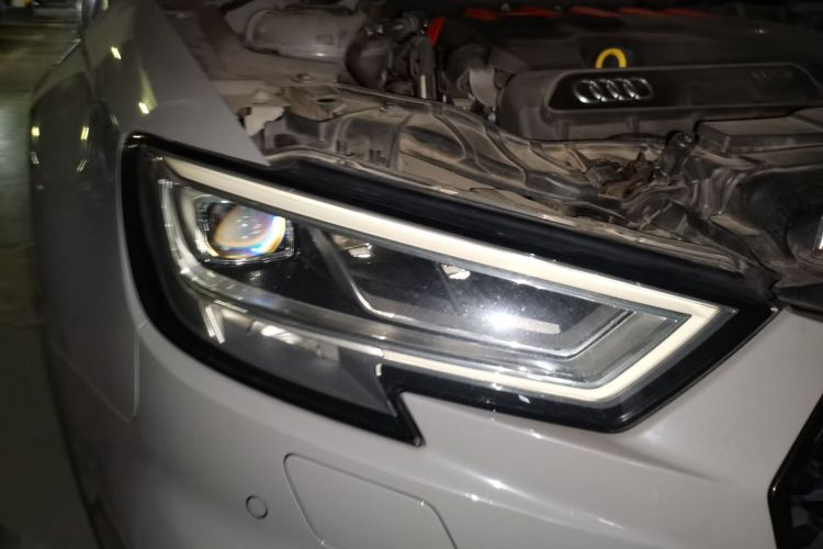 Audi RS 3 2019 car image #8