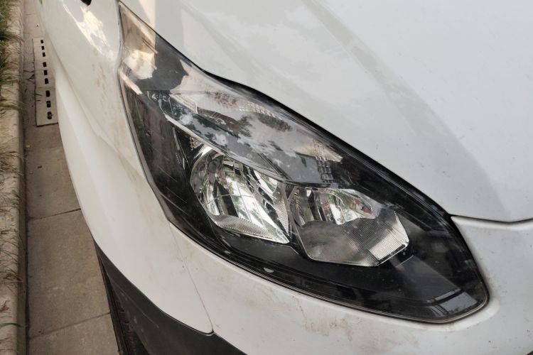 Ford Transit 2022 car image #8