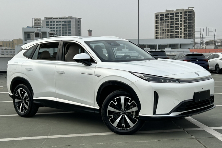 Roewe D5X DMH 2025 imagem de carro #8