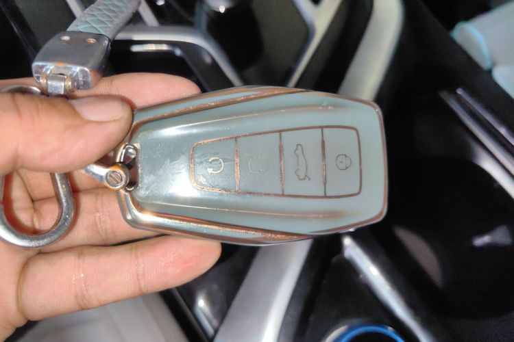 GEELY JiaJi New Energy 2021 car image #8