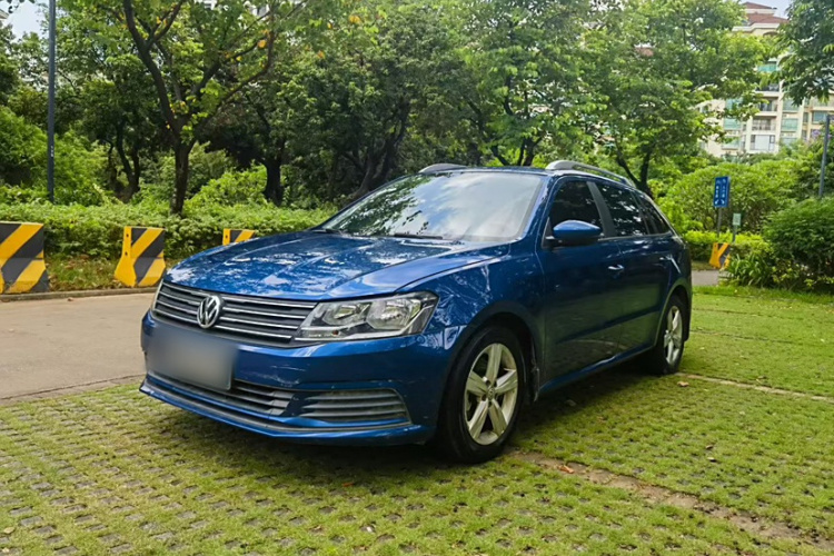 Volkswagen Gran Lavida 2017 immagine di auto #8