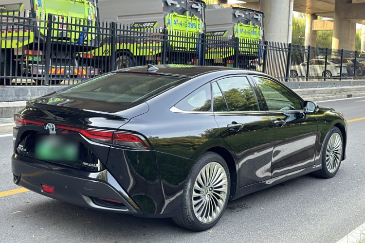 Toyota Mirai 2023 immagine di auto #8