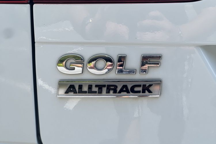 Volkswagen Golf (Imported) 2020 immagine di auto #8