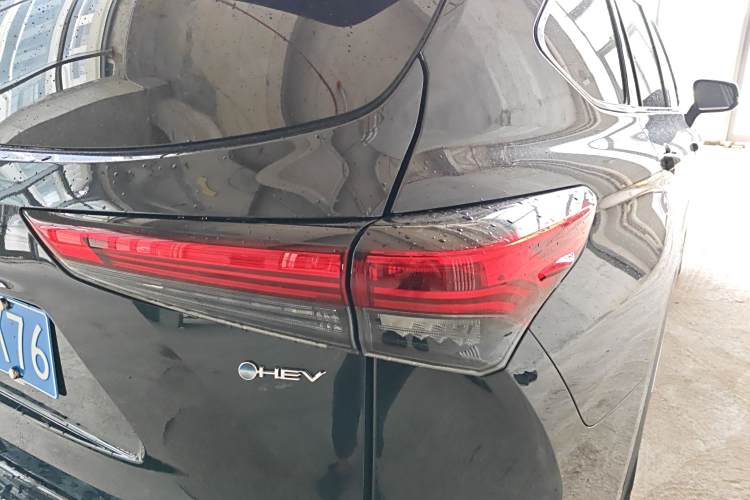 Toyota Highlander (Imported) 2024 car image #8