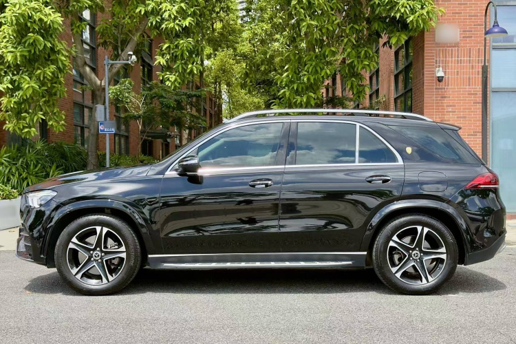 Mercedes-Benz GLE Class New Energy 2022 car image #8