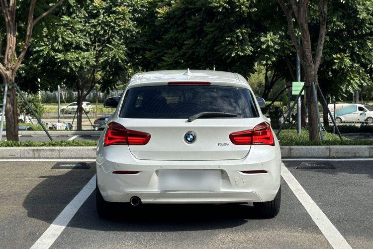 BMW 1 Series (Imported) 2018 car image #8