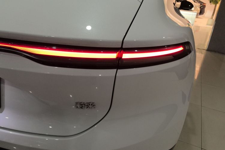 NIO ET9 2024 imagen de coche #8