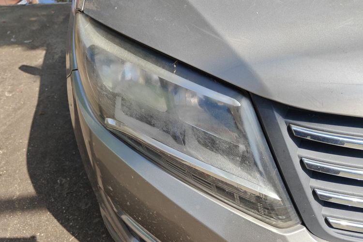 Forthing S500 2016 #8 Forthing S500 2016 car image #8