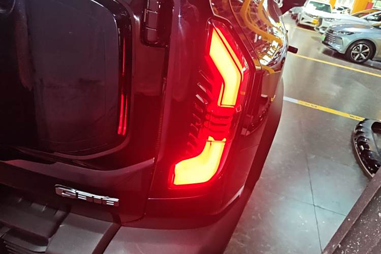 Deepal G318 2024 immagine di auto #8