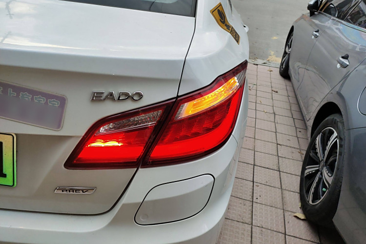 Changan Eado EV 2018 car image #8