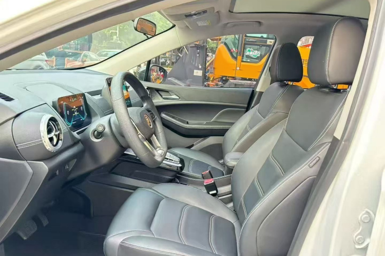 BYD Yuan New Energy 2020 immagine di auto #8