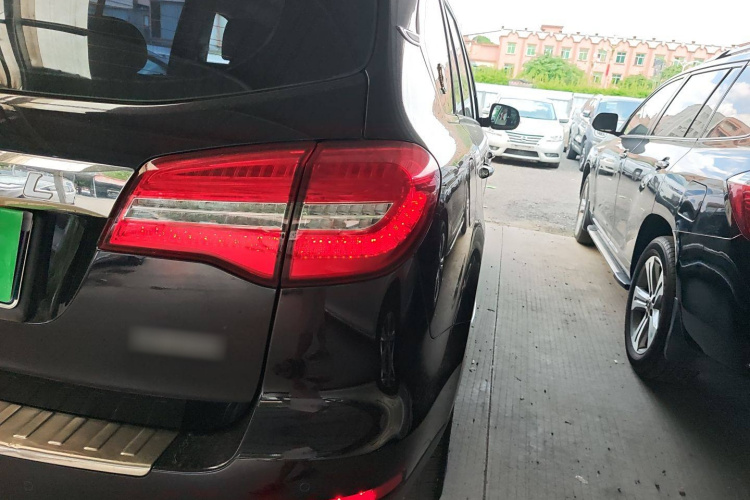 Haval H8 2018 изображение автомобиля #8