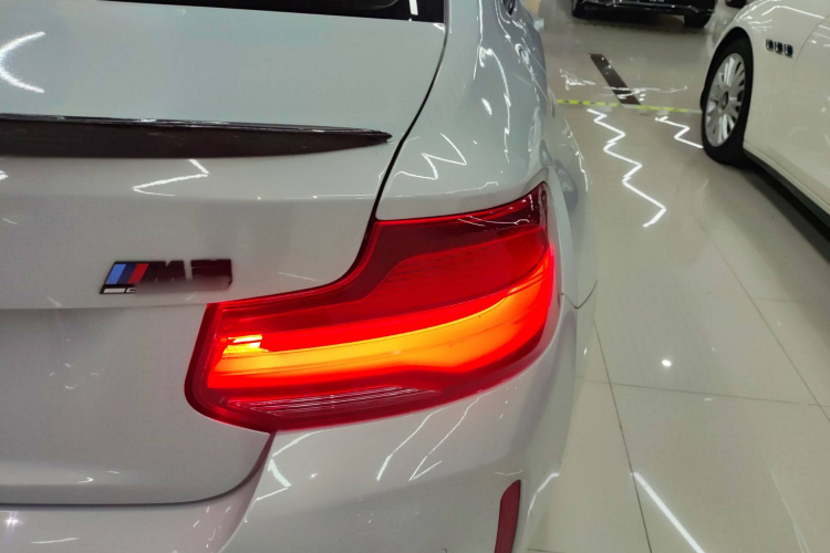 BMW M235L 2019 car image #8