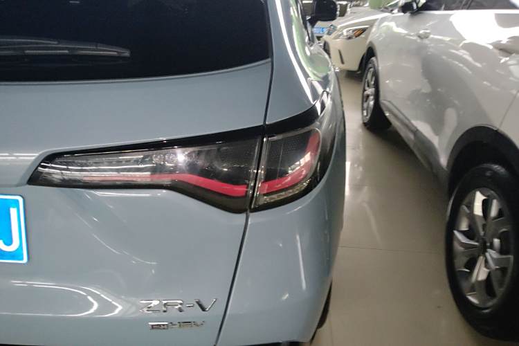 Honda ZR-V 2023 #8 Honda ZR-V 2023 car image #8