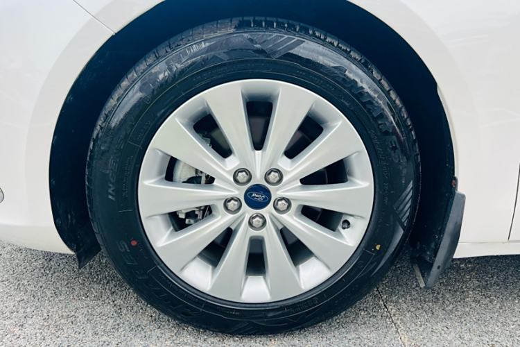 Ford Taurus 2016 #8 Ford Taurus 2016 صورة سيارة #8