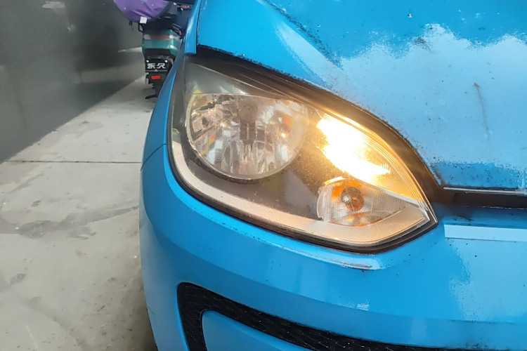 Volkswagen up! 2016 imagem de carro #8