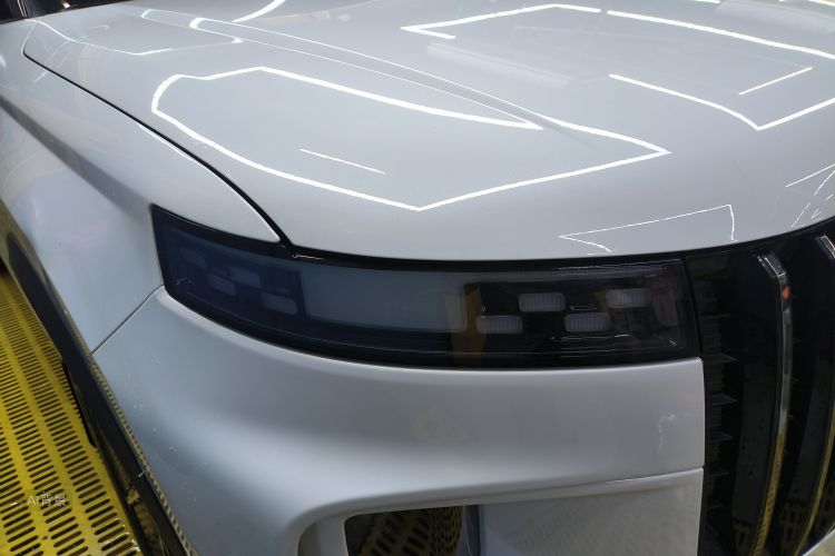 Exploration 06 C-DM 2024 car image #8