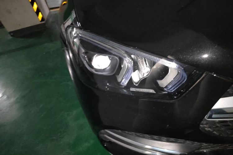 Mercedes-Benz GLE Class New Energy 2022 car image #8