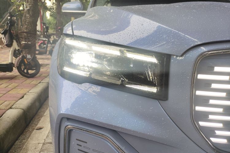 GEELY Monjaro EREV 2023 immagine di auto #8