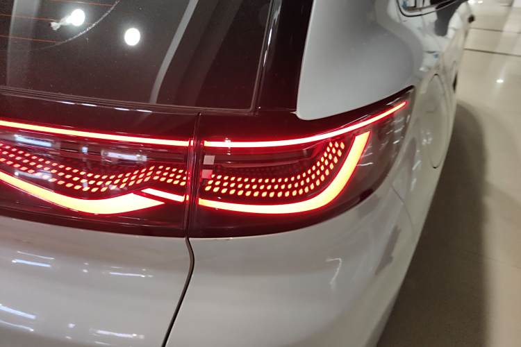 BYD Sea Lion 05 EV 2025 #8 BYD Sea Lion 05 EV 2025 car image #8