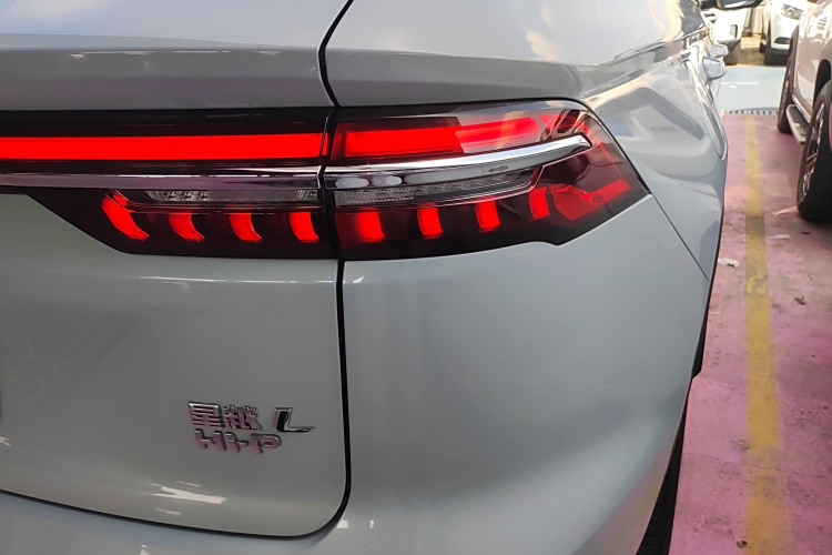 GEELY Monjaro EREV 2023 car image #8