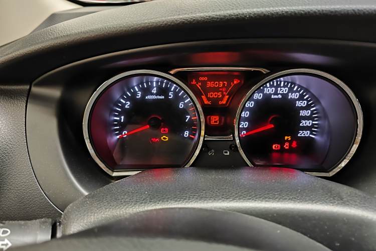 日产 骊威 2015 汽车图片 #8