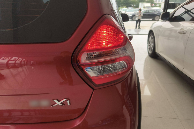 GEELY Vision X1 2018 #8 GEELY Vision X1 2018 car image #8