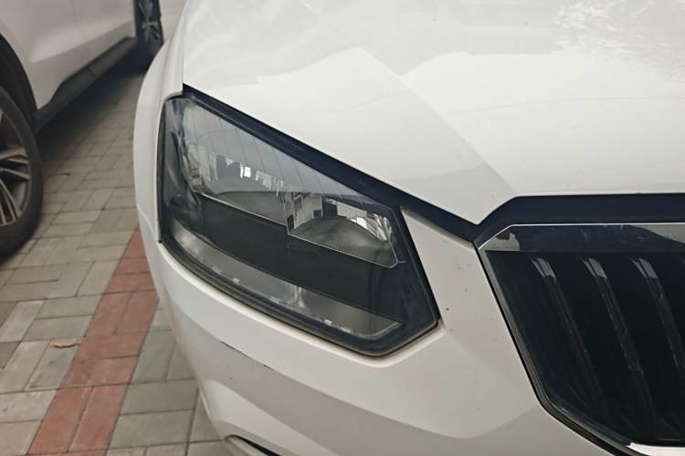 Skoda Yeti (Imported) 2018 car image #8