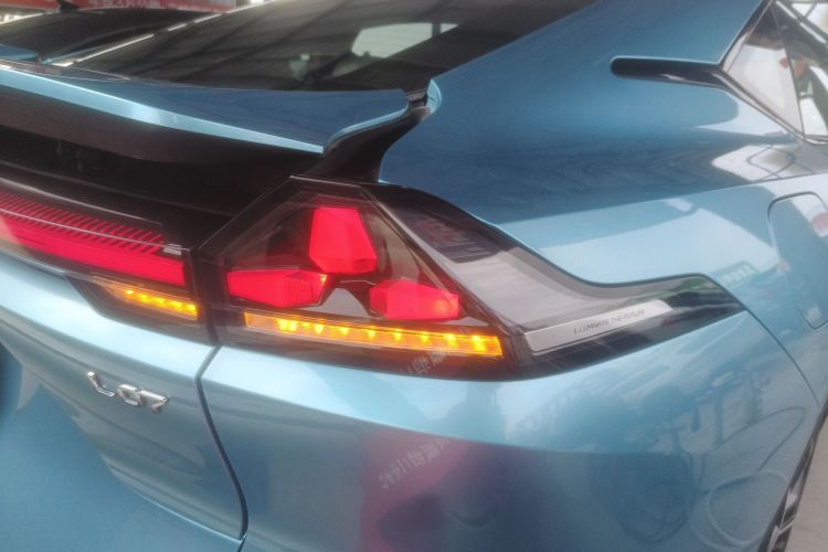 Deepal L07 2024 #8 Deepal L07 2024 immagine di auto #8