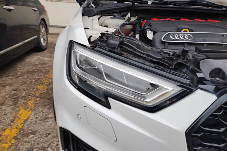 Audi RS 3 2018 car image #8