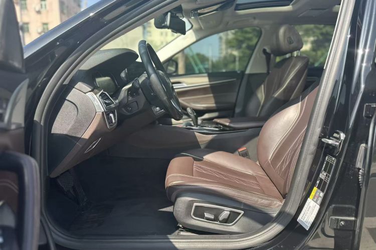 BMW M5 New Energy 2018 #8 BMW M5 New Energy 2018 immagine di auto #8