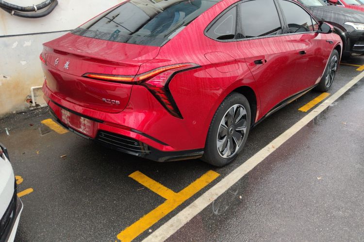 HongQi TianGong 05 2025 #8 HongQi TianGong 05 2025 car image #8