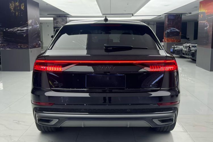 Audi Q8 2021 image de voiture #8