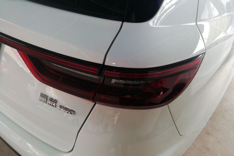 GEELY OkavangoR7 2025 car image #8