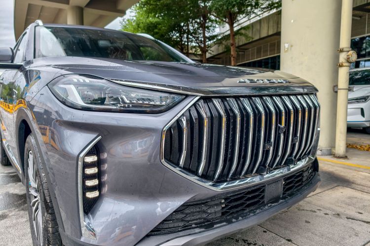 Jetour X70 PRO #8 Jetour X70 PRO car image #8