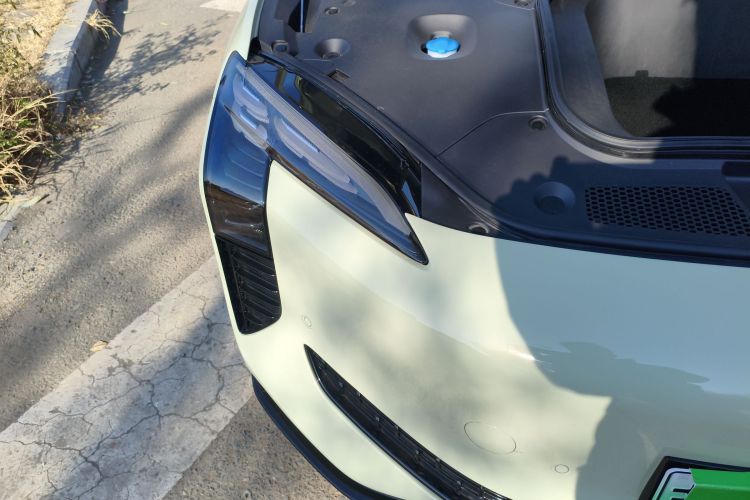 HongQi EH7 2025 #8 HongQi EH7 2025 car image #8