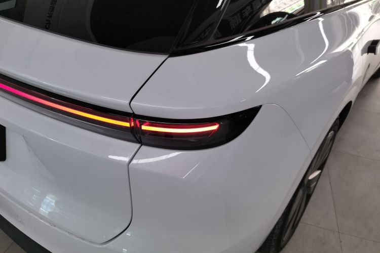 理想汽车 理想i6 2025 汽车图片 #8