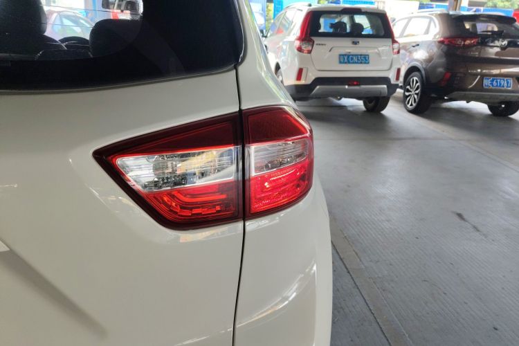 Changan CS15 EV 2017 car image #8