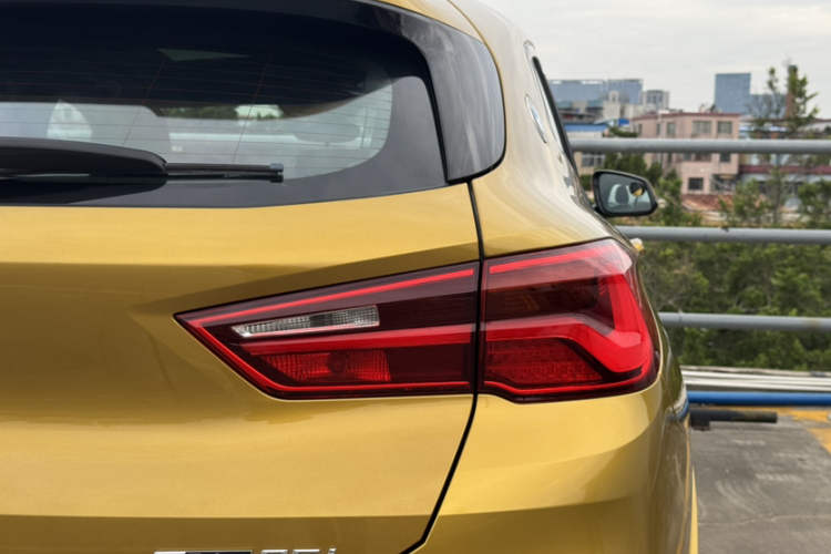 BMW X2 2020 car image #8