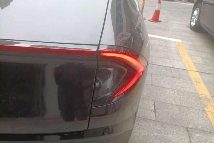 Wuling Starlight 730 New Energy 2023 صورة سيارة #8