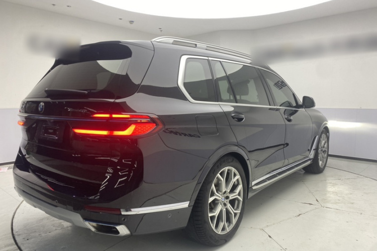 BMW X7 2023 #8 BMW X7 2023 car image #8