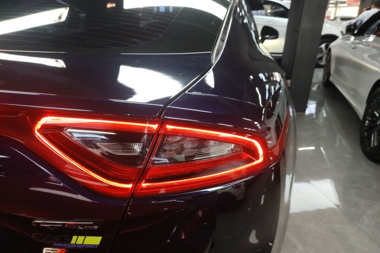 起亚 斯汀格 2018 汽车图片 #8