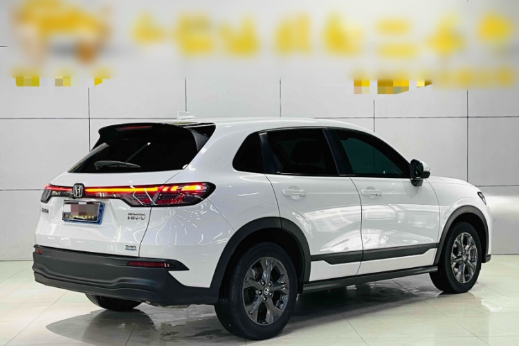 Honda HR-V 2023 #8 Honda HR-V 2023 car image #8