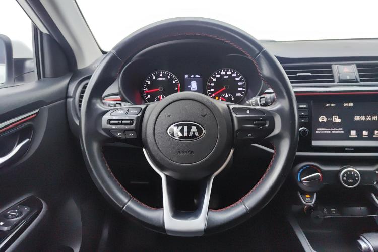 Kia Rio Cross 2019 صورة سيارة #8