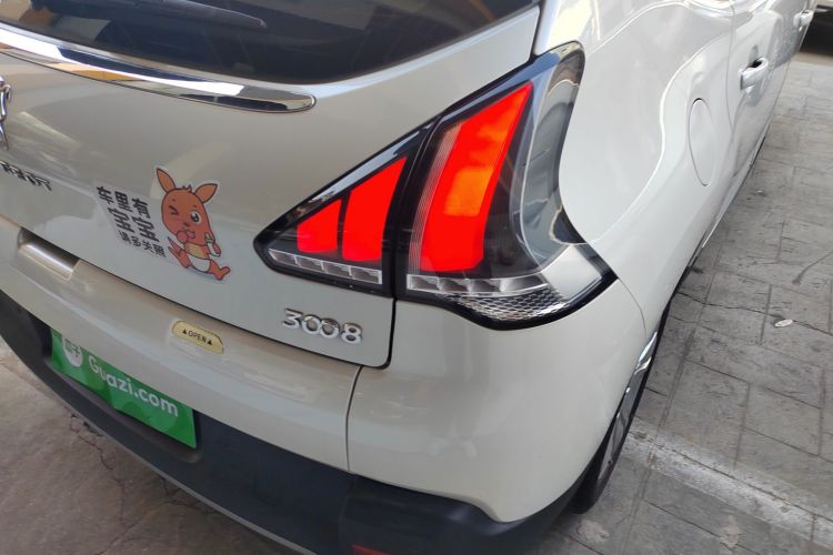 Peugeot 3008 2018 car image #8