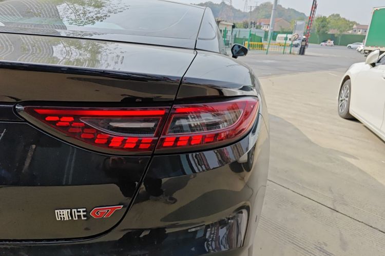 哪吒汽车 哪吒GT 2023 汽车图片 #8