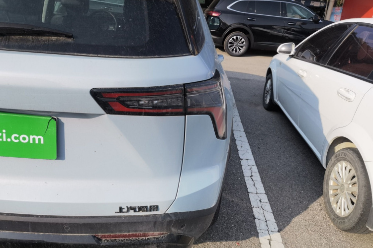 Chevrolet Equinox Plus 2024 #8 Chevrolet Equinox Plus 2024 car image #8